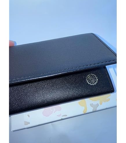 Amazon.co.jp: 皇居名刺入れ B : ファッション