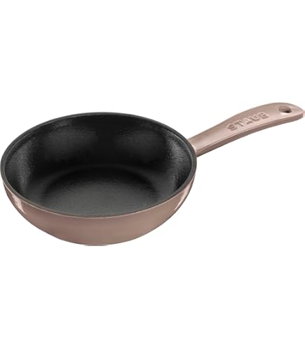 Amazon｜staub ストウブ 「 ウッドハンドル フライパン 20cm 」 鋳物