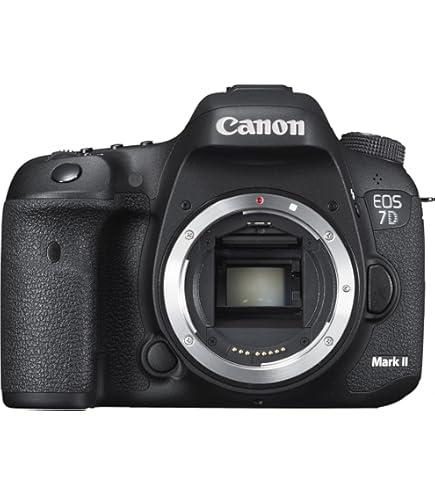 Amazon | Canon EOS 7D Mark II デジタル一眼レフカメラ(本体のみ
