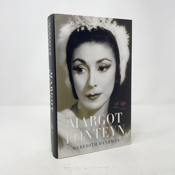 Nancy Cunard: A Biography: Chisholm, Anne: 9780140055726: Amazon