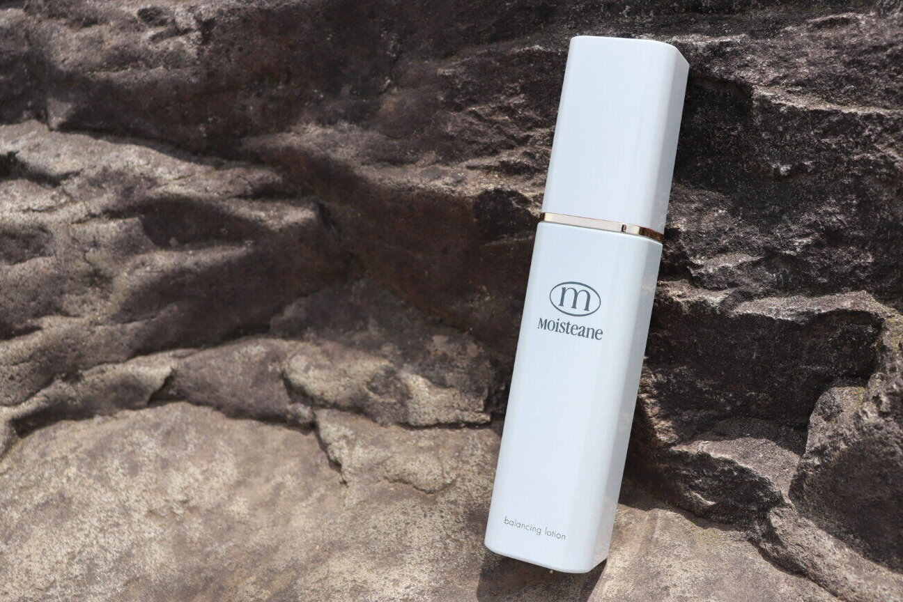 Q&A】なぜ化粧水を重ね付けするんですか？ - モイスティーヌ 平成