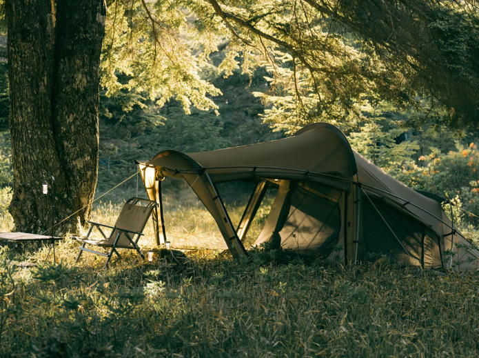 ゼインアーツ新作】3.9万円で軽量2ルームが実現！新テント「UKA」の