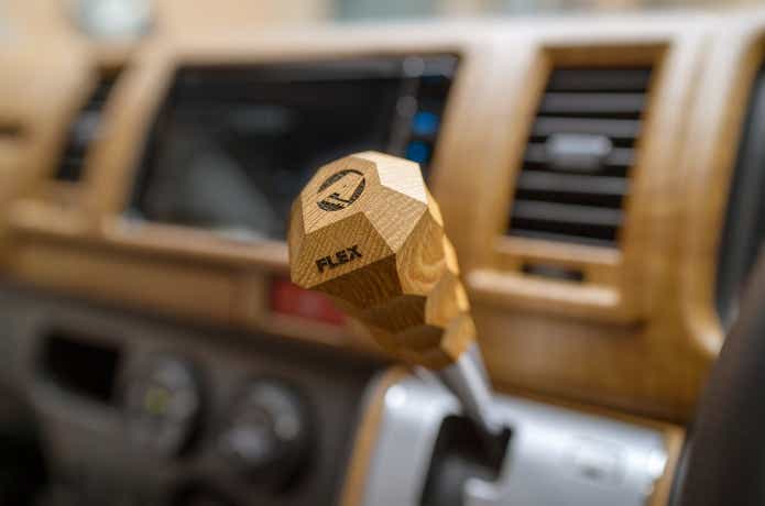 プチカスタム】アシモクラフツ × FLEXコラボの「オリジナルシフトノブ