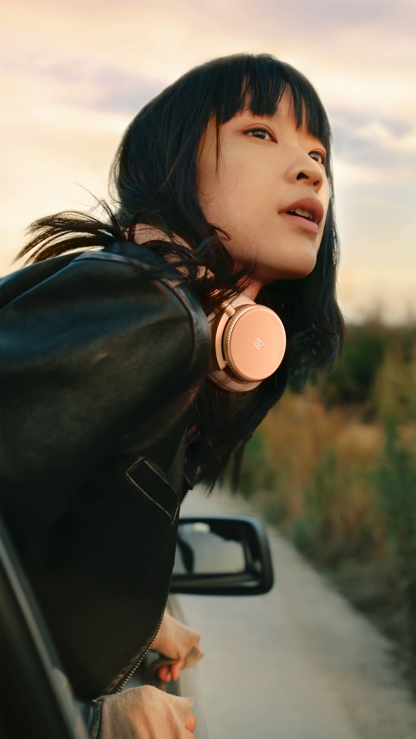 Beoplay H100 – Dolby Atmosに最適化されたヘッドフォン | B&O