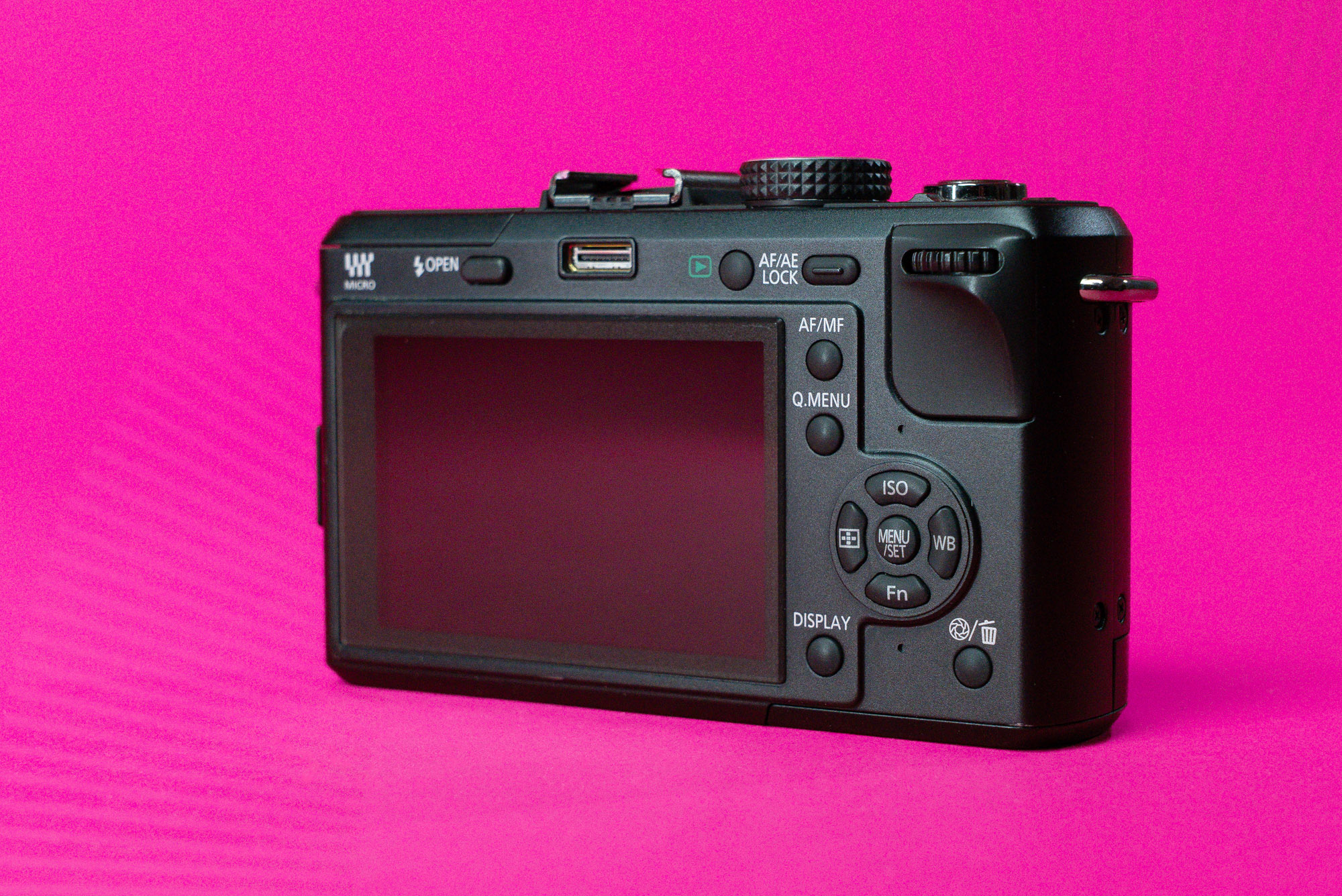 Paris Street Photography with the Panasonic Lumix GF1 2026 | MPB