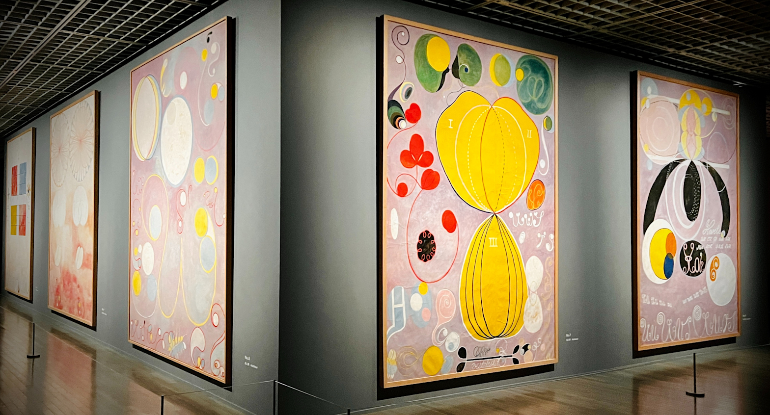 ヒルマ・アフ・クリントを知る1万字】オカルトの画家か、抽象絵画の