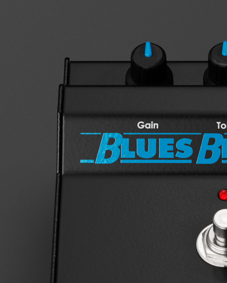 The Bluesbreaker pedal offers smooth tones and full character