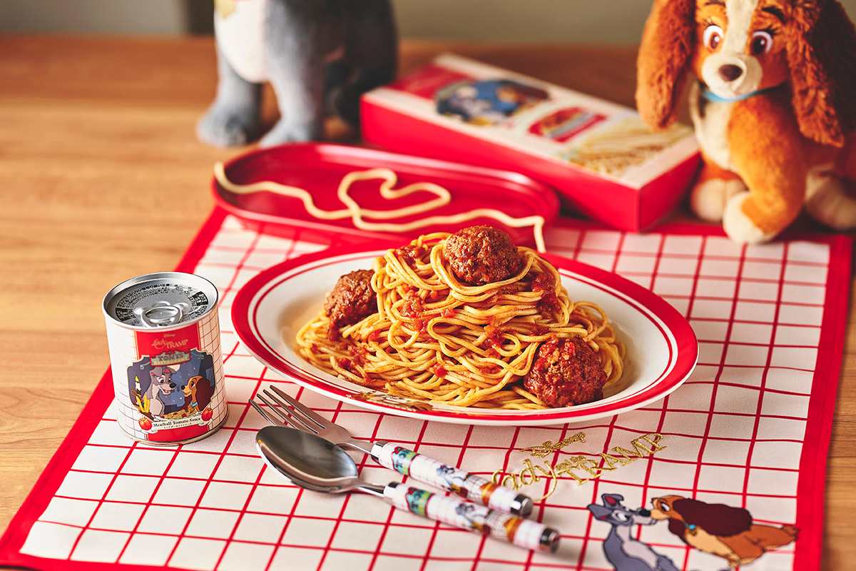 わんわん物語』パスタでキスする名シーンを料理も皿もクロスも再現