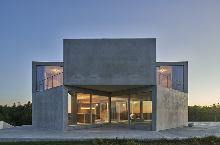 House on a Hill / Tham & Videgård Arkitekter | ArchDaily