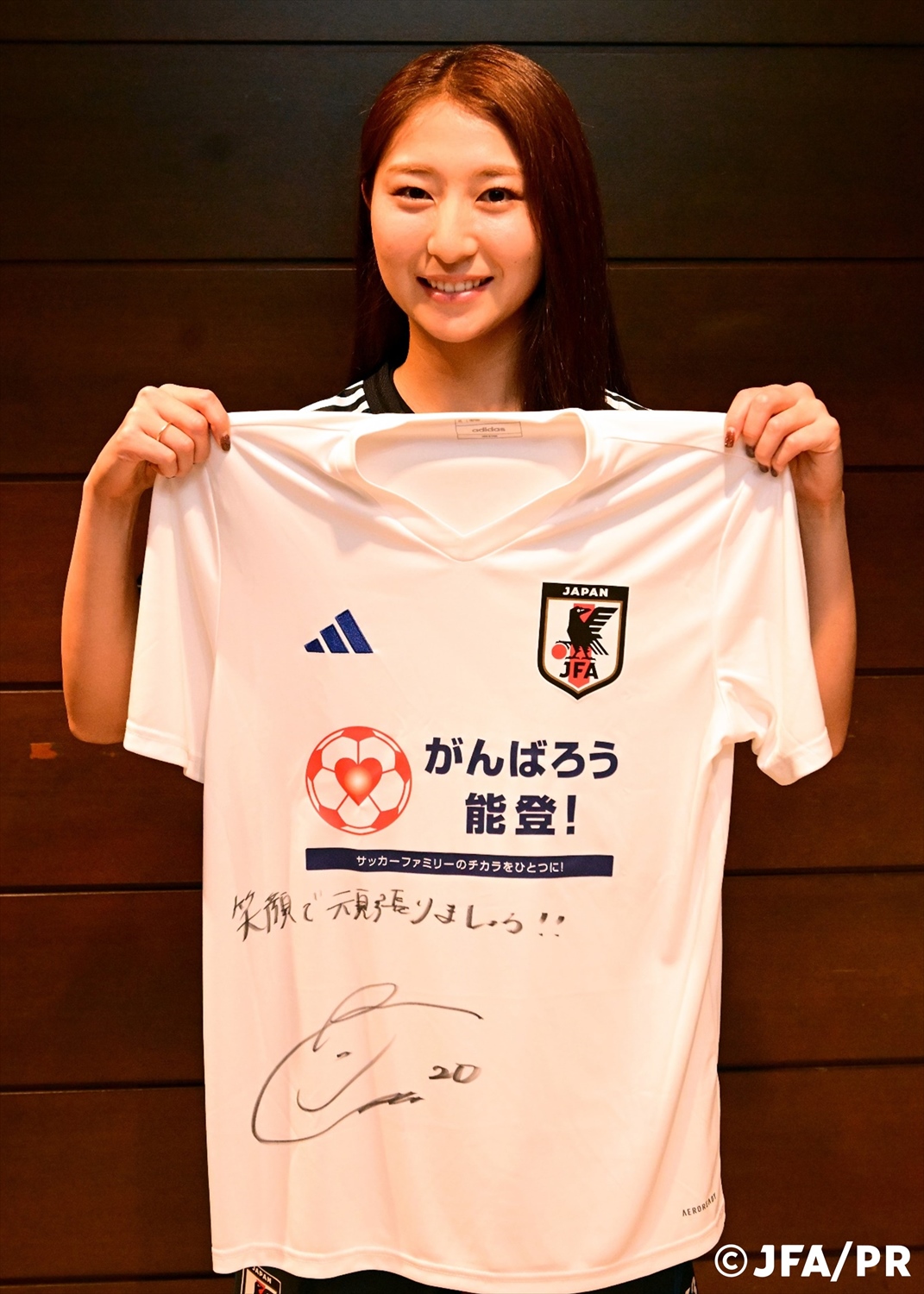 HATTRICK（ハットトリック）-選手の想いをファンへ届ける公式