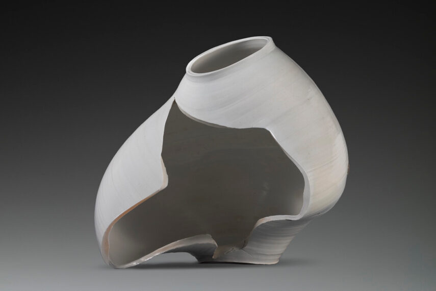 From Table Tennis Champion to Master Potter: Kondō Takahiro's Many