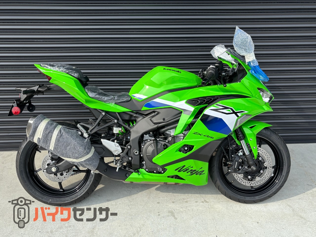 カワサキ NINJA ZX-4RR 2026年モデル ローソンカラー！（コンビニの