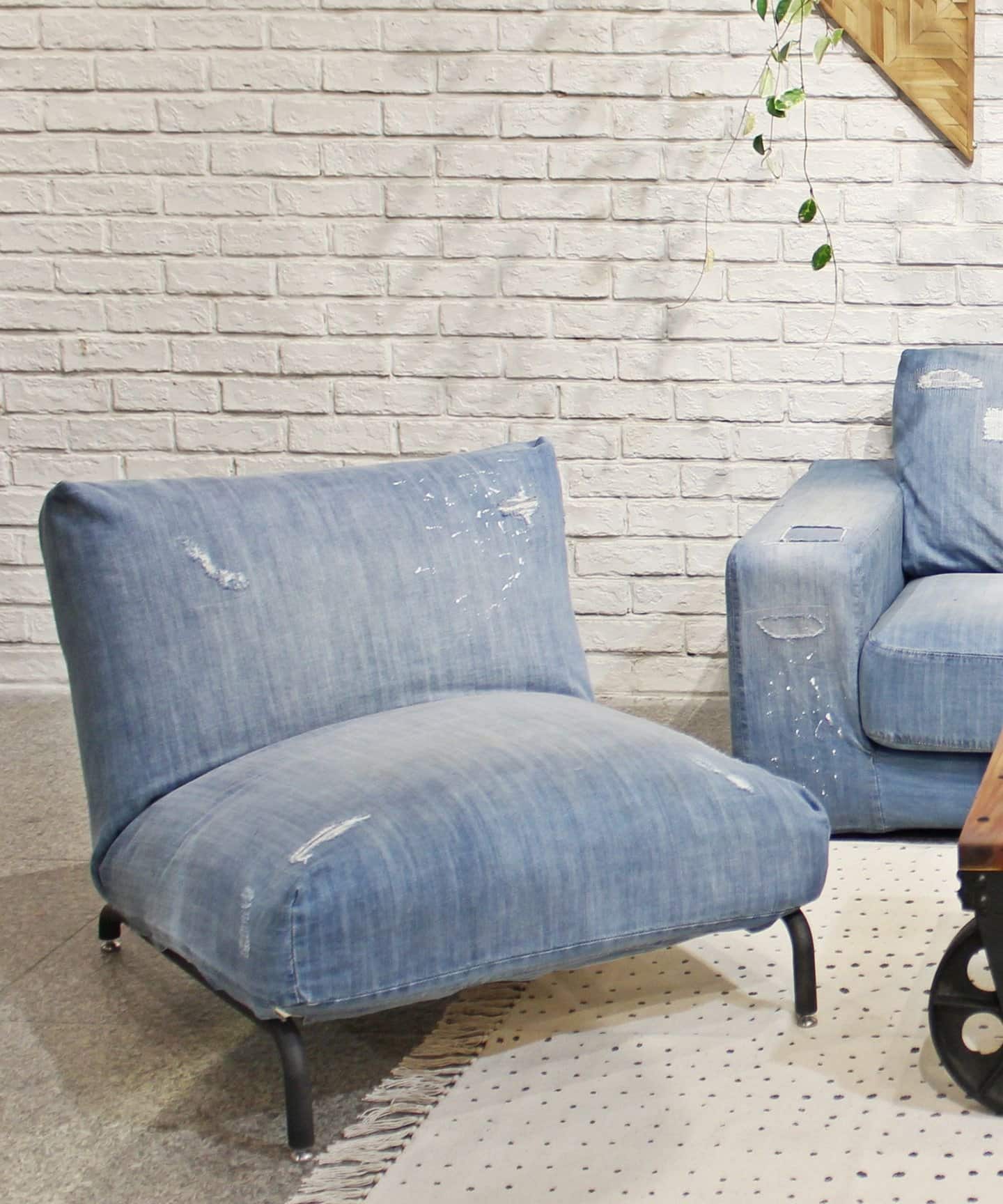 コンパクトな1人掛けリクライニングソファ【RODEZ CHAIR】｜JOURNAL