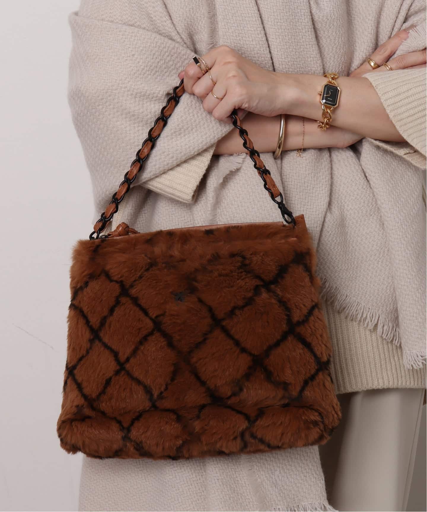 VINTAGE CHANEL/シャネル】チェーンセミショルダーバッグ fur