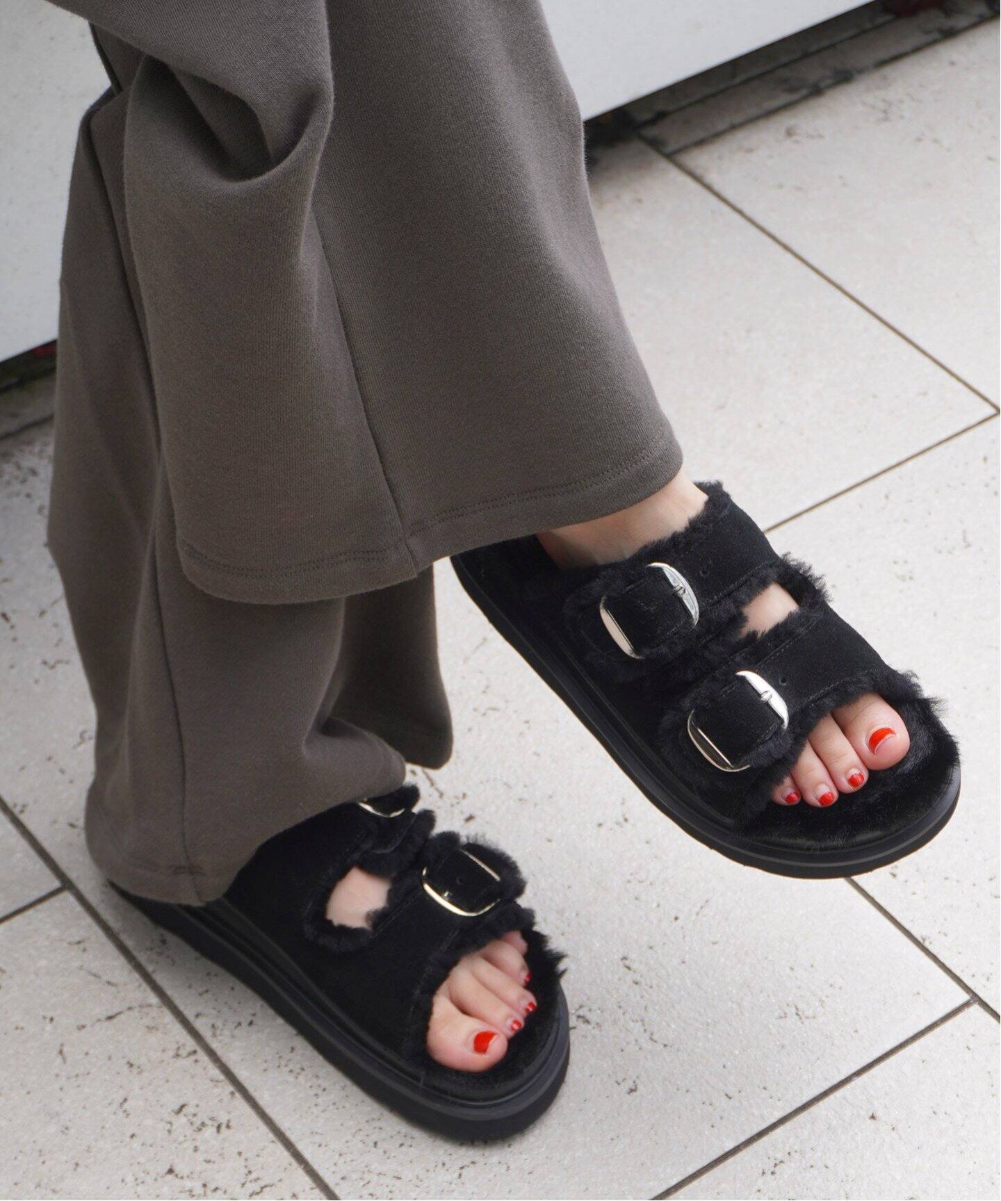 MOHI / モヒ】2バックルファーサンダル（サンダル）｜AP STUDIO