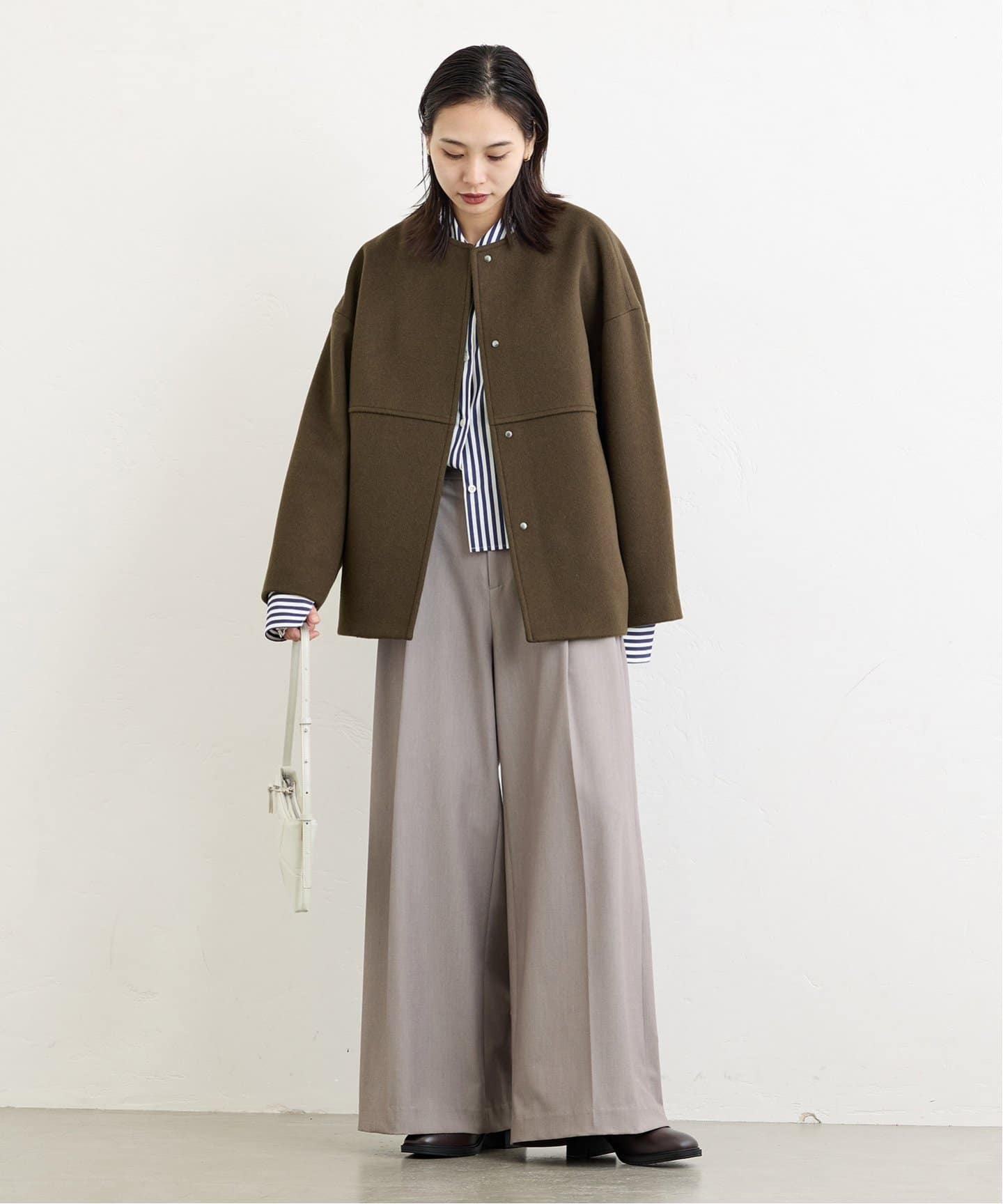 スーパー140ビーバーノーカラーショートコート（ノーカラーコート