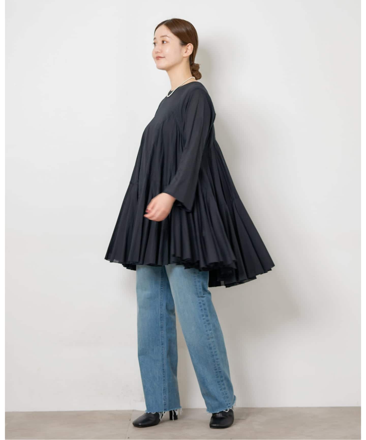 AAYUSHI/アユーシ 別注 ロングスリーブラッフルドレス（ワンピース