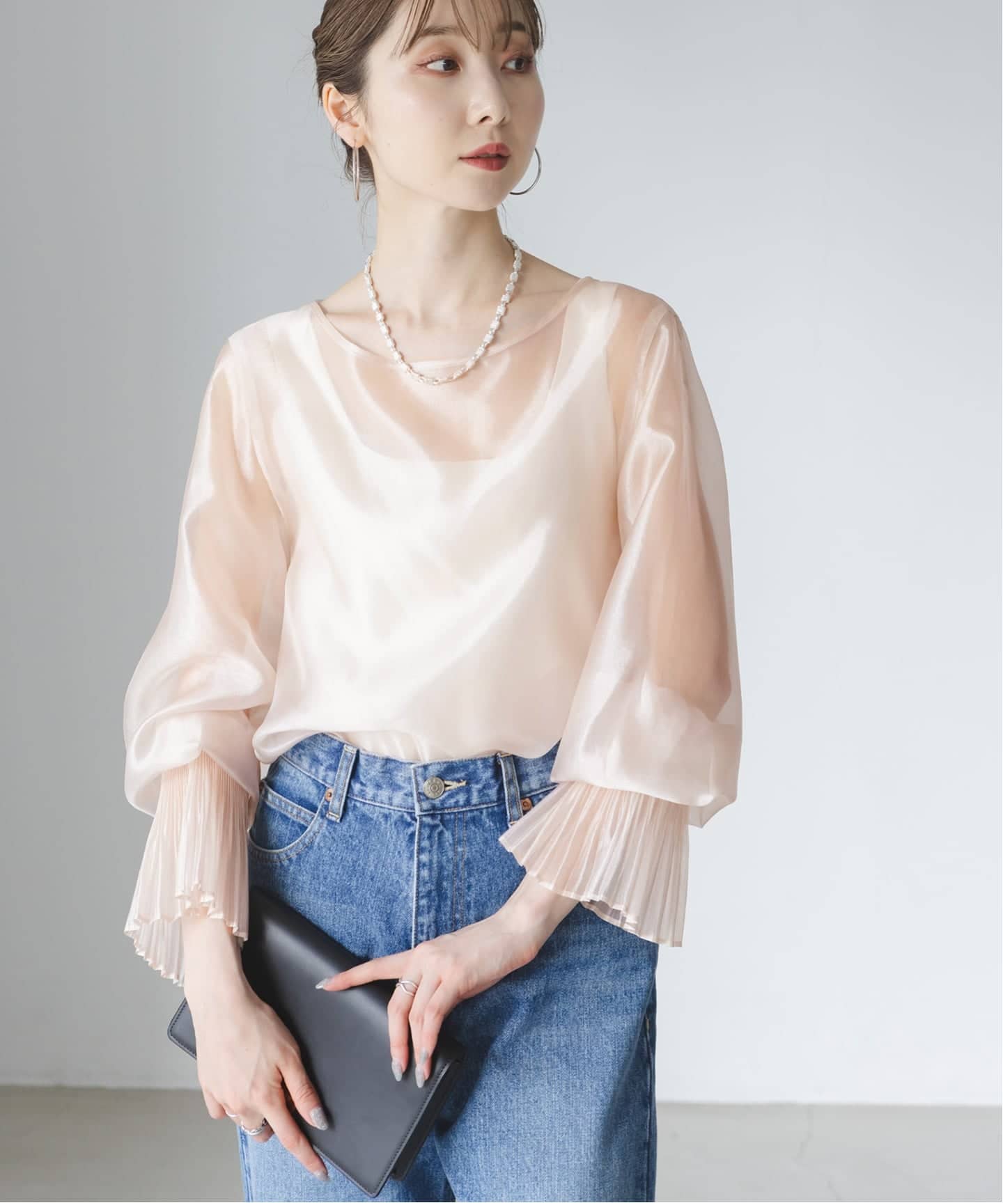 追加》パールシアープリーツカフスブラウス（シャツ／ブラウス