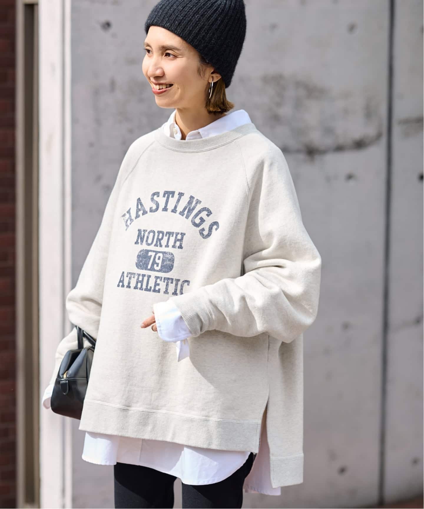 ラグランポンチョプリントスエット（スウェット）｜FRAMeWORK