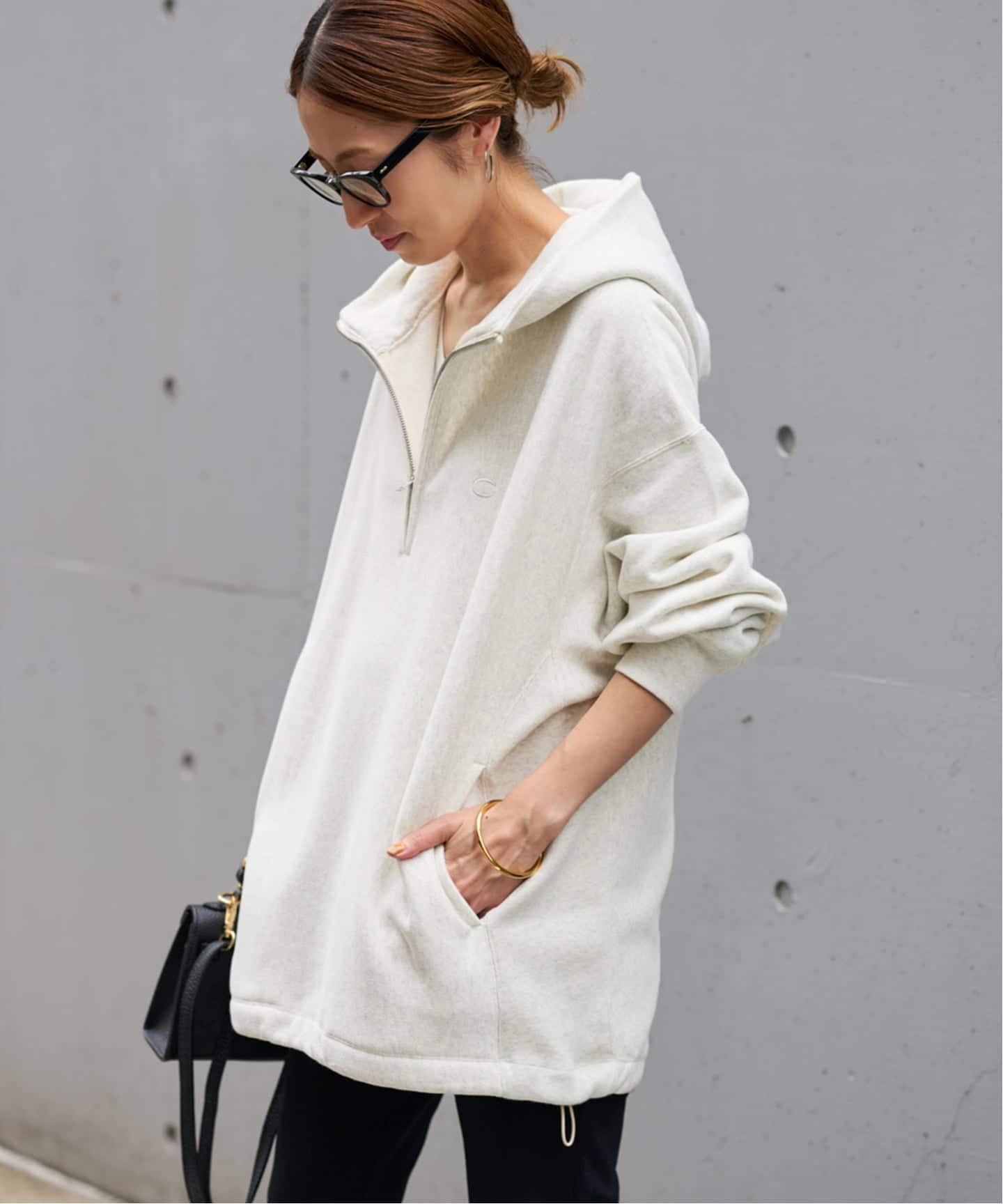 Champion 別注REVERSE WEAVE11.5OZフードハーフジップドロストプル