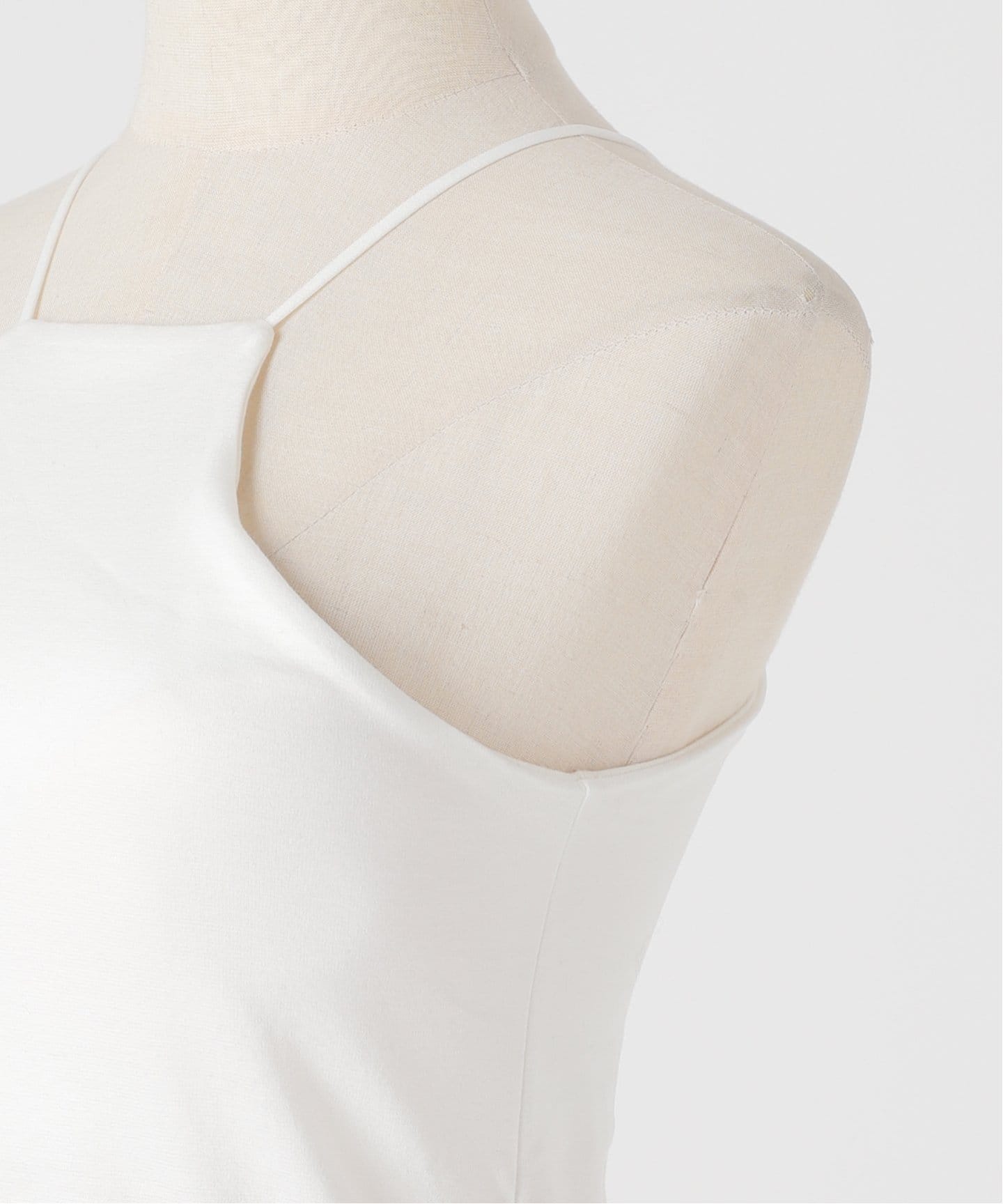 Uhr/ウーア】Bra Camisole：キャミソール（カップ付きインナー