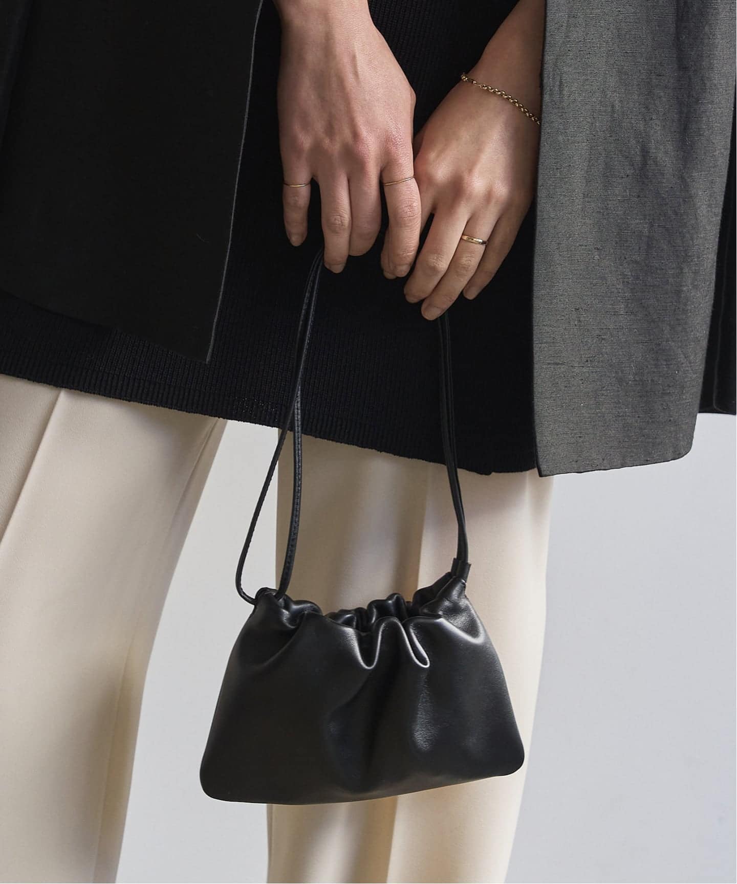 追加》NOTHING WRITTEN / ナッシングリトゥン NELLA STRAP MINI バッグ