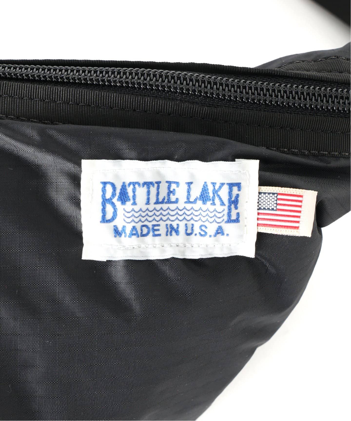 BATTLE LAKE / バトルレイク BANANA ショルダーバッグ（ショルダー