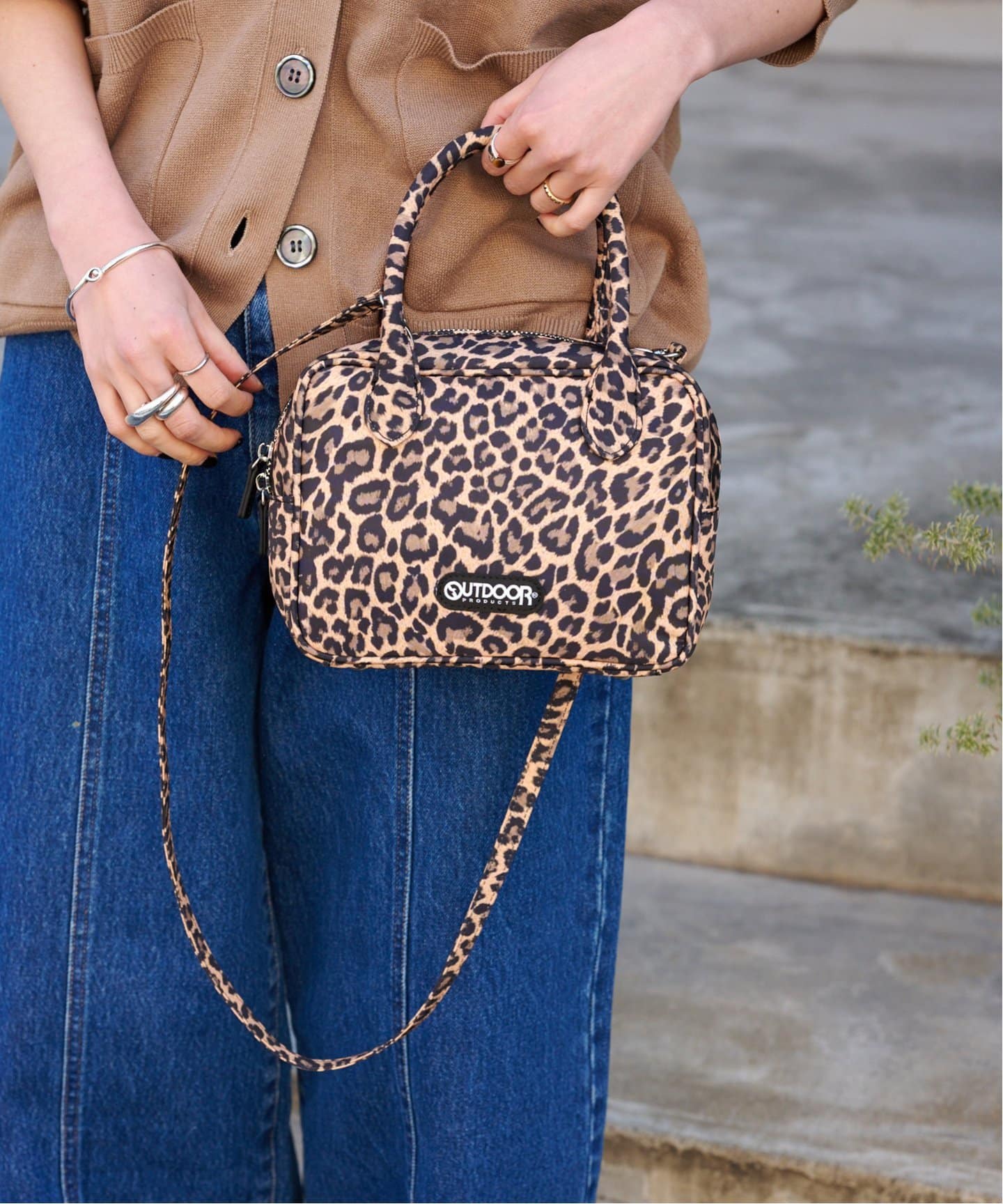 2WAY CUBE BAG LEOPARD（ショルダーバッグ）｜OUTDOOR PRODUCTS