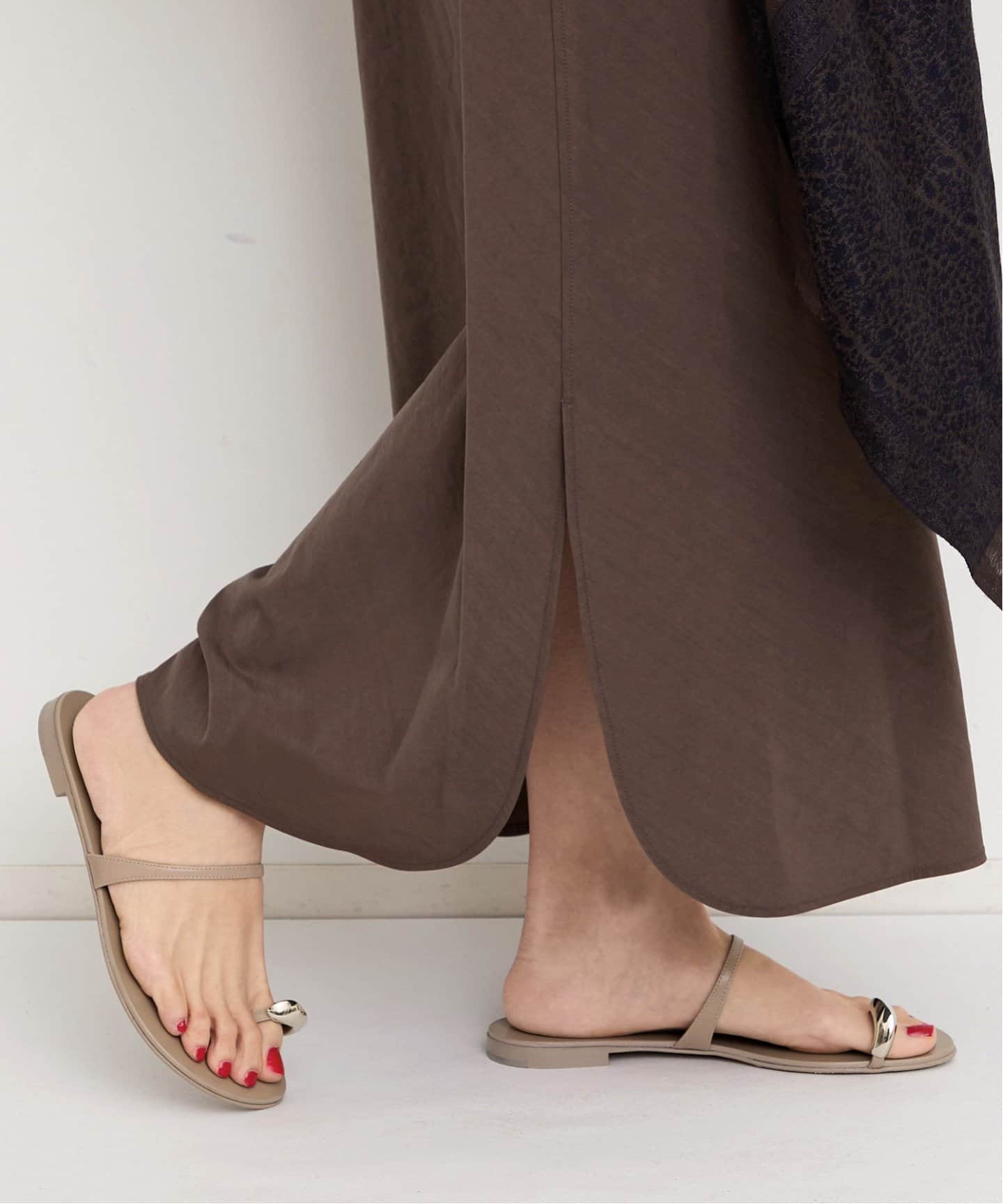 GIUSEPPE ZANOTTI/ジュゼッペ ザノッティ】 SILVER PLATE FLAT SANDAL