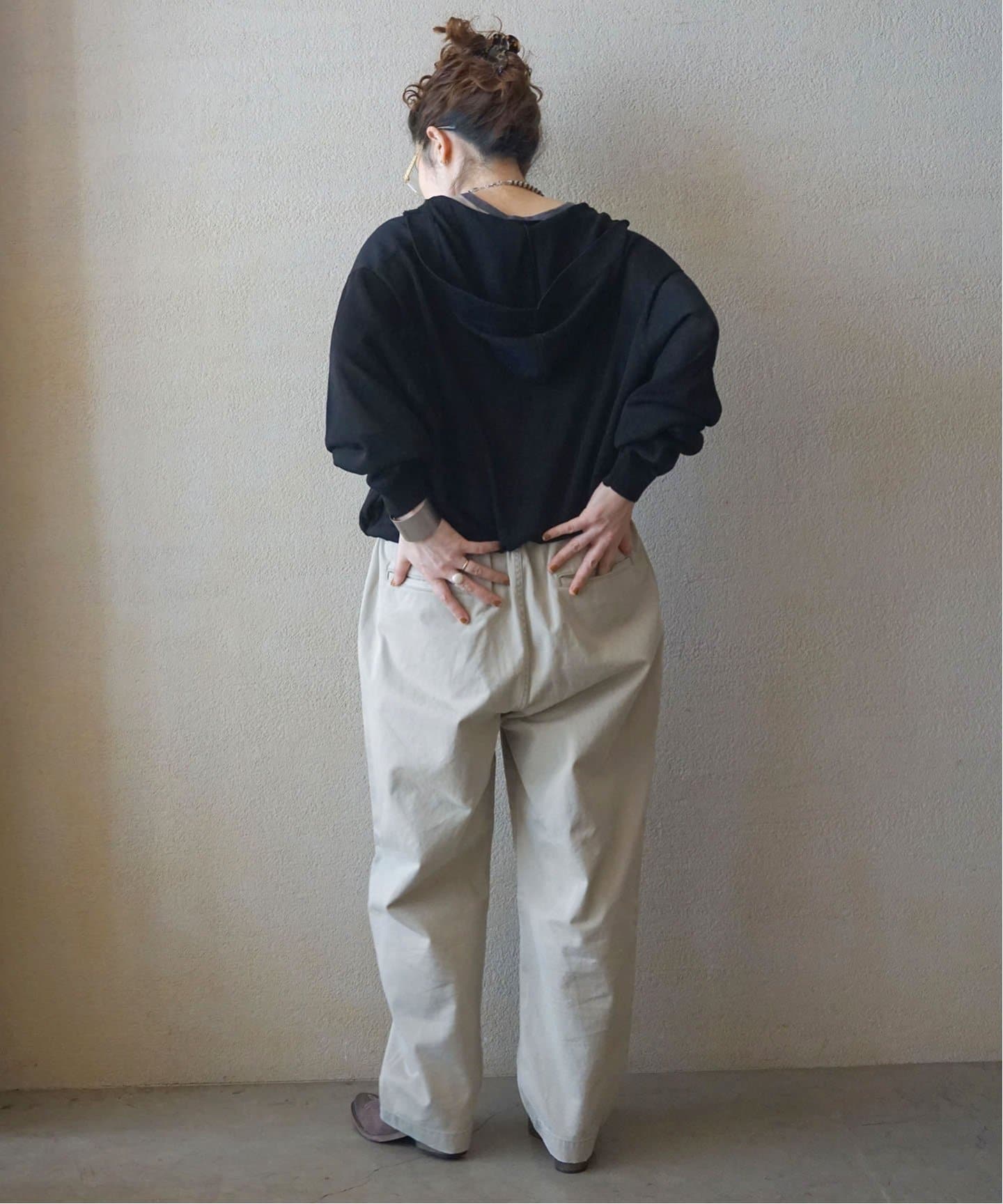 チノ タックテーパーパンツ（チノパンツ）｜journal standard luxe