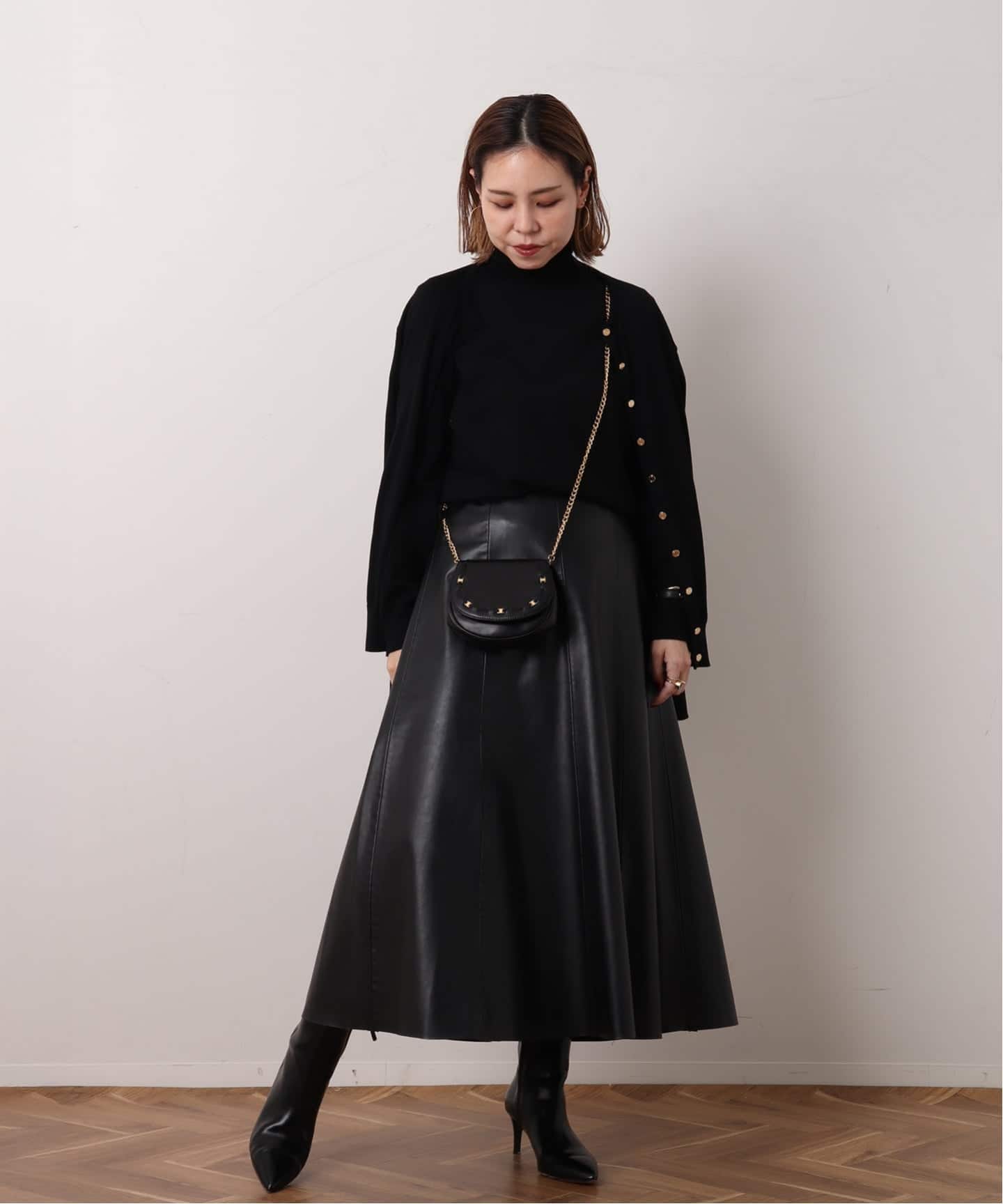 VINTAGE FERRAGAMO/フェラガモ】 Vara チェーンショルダー ミニバッグ