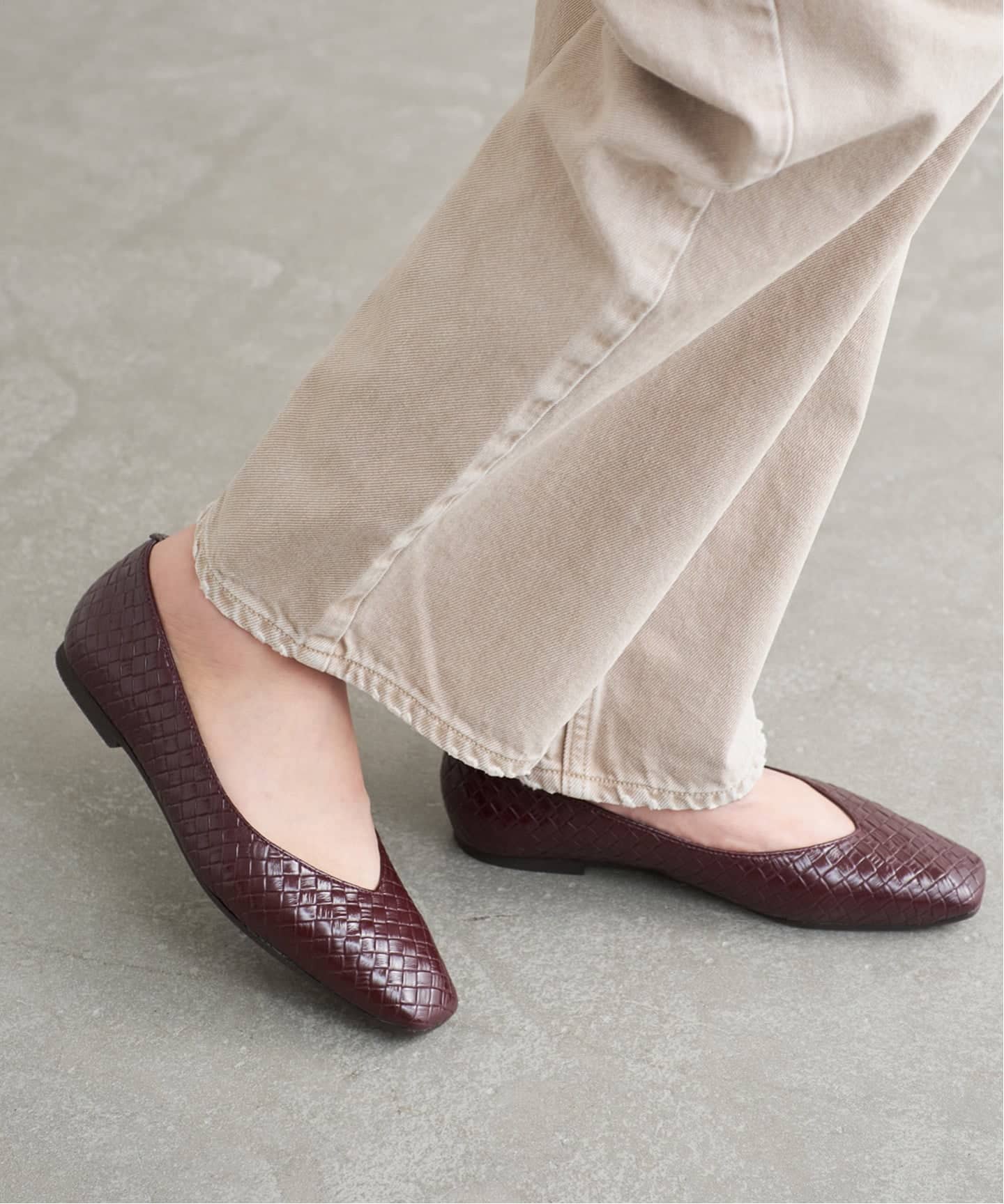 ≪追加≫スクエアVカットフラット（フラットシューズ）｜LE TALON（ル