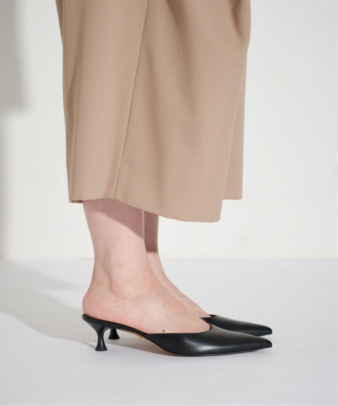 追加》GRISE4.5cmレザーポインテッドミュール（パンプス）｜GRISE