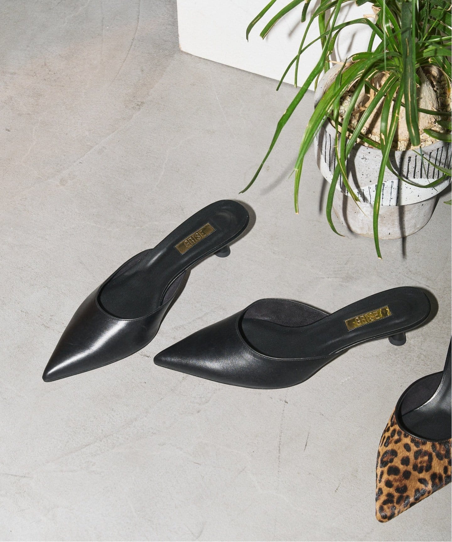 追加》GRISE4.5cmレザーポインテッドミュール（パンプス）｜GRISE