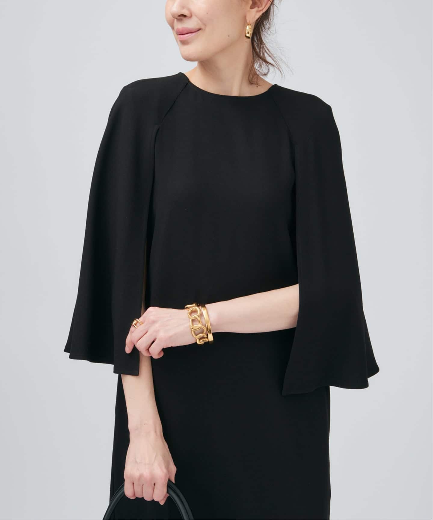 ACEPOLYバックサテンケープ風ワンピース（ワンピース）｜VERMEIL par