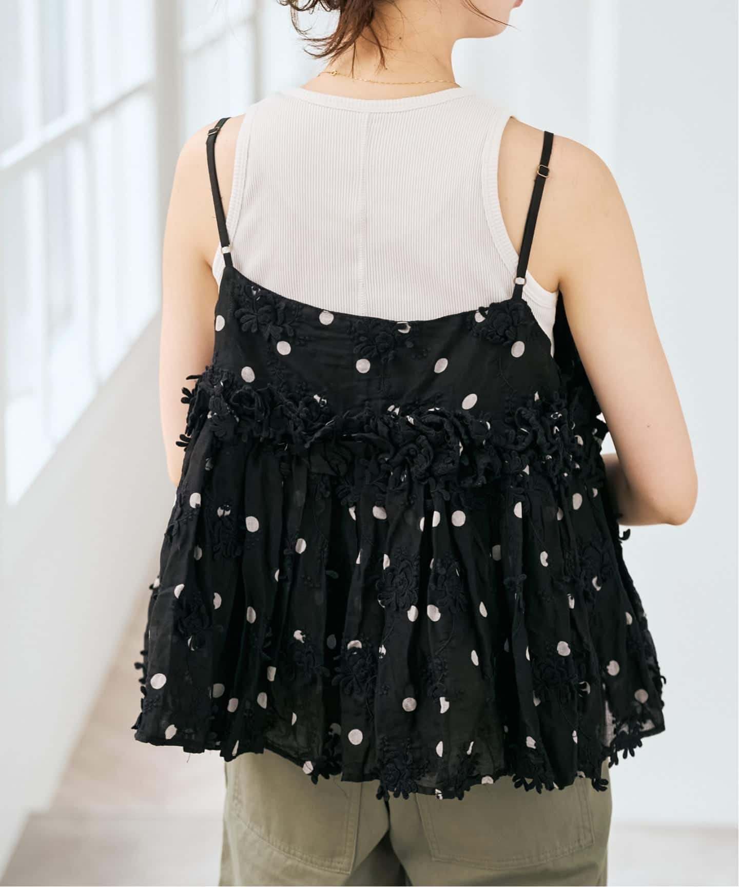 追加予約》crinkle crinkle crinkle 別注3D embroidery dot camisole