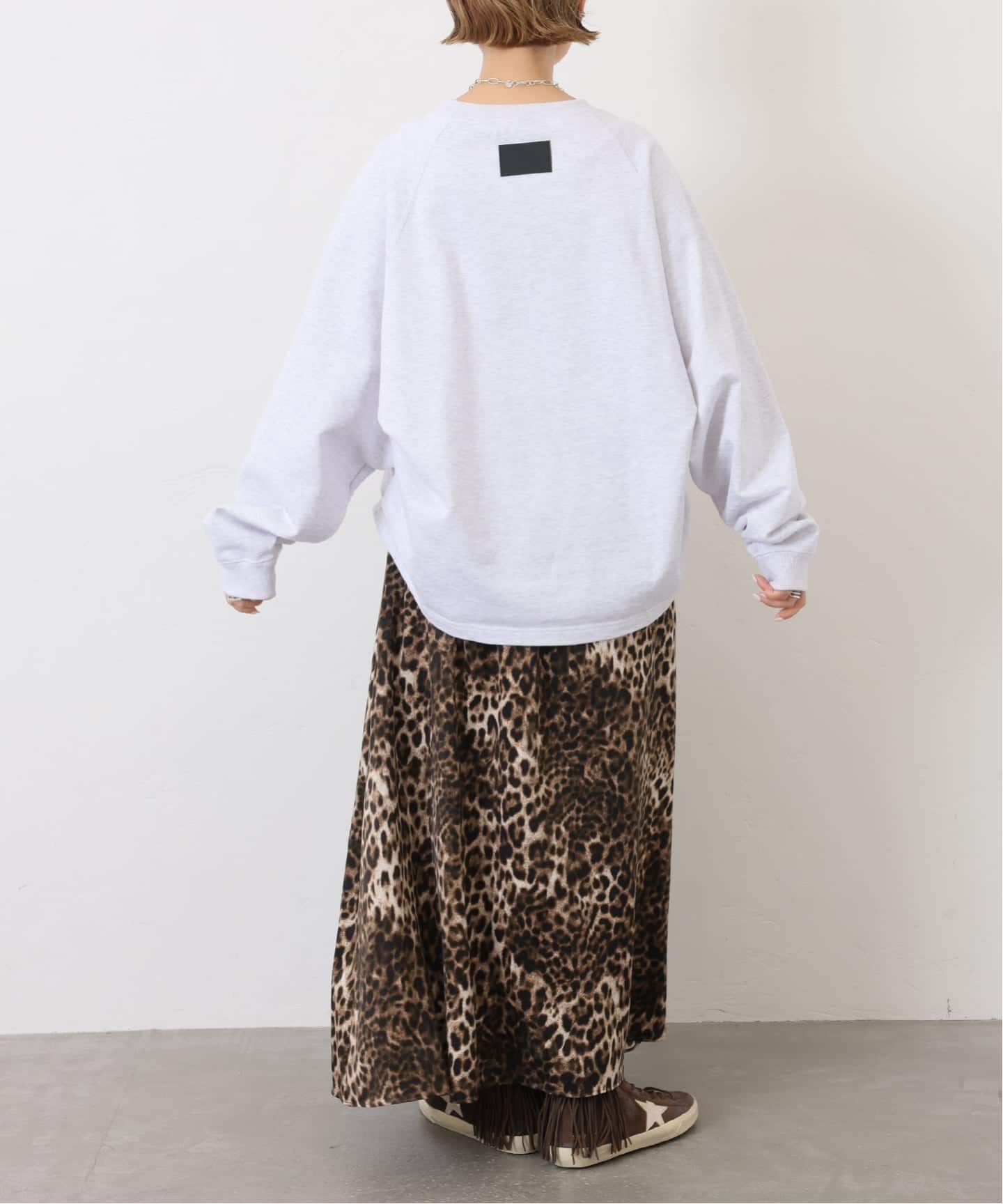 COGTHEBIGSMOKE】KAYA TUCKED HEM TOP（スウェット）｜journal