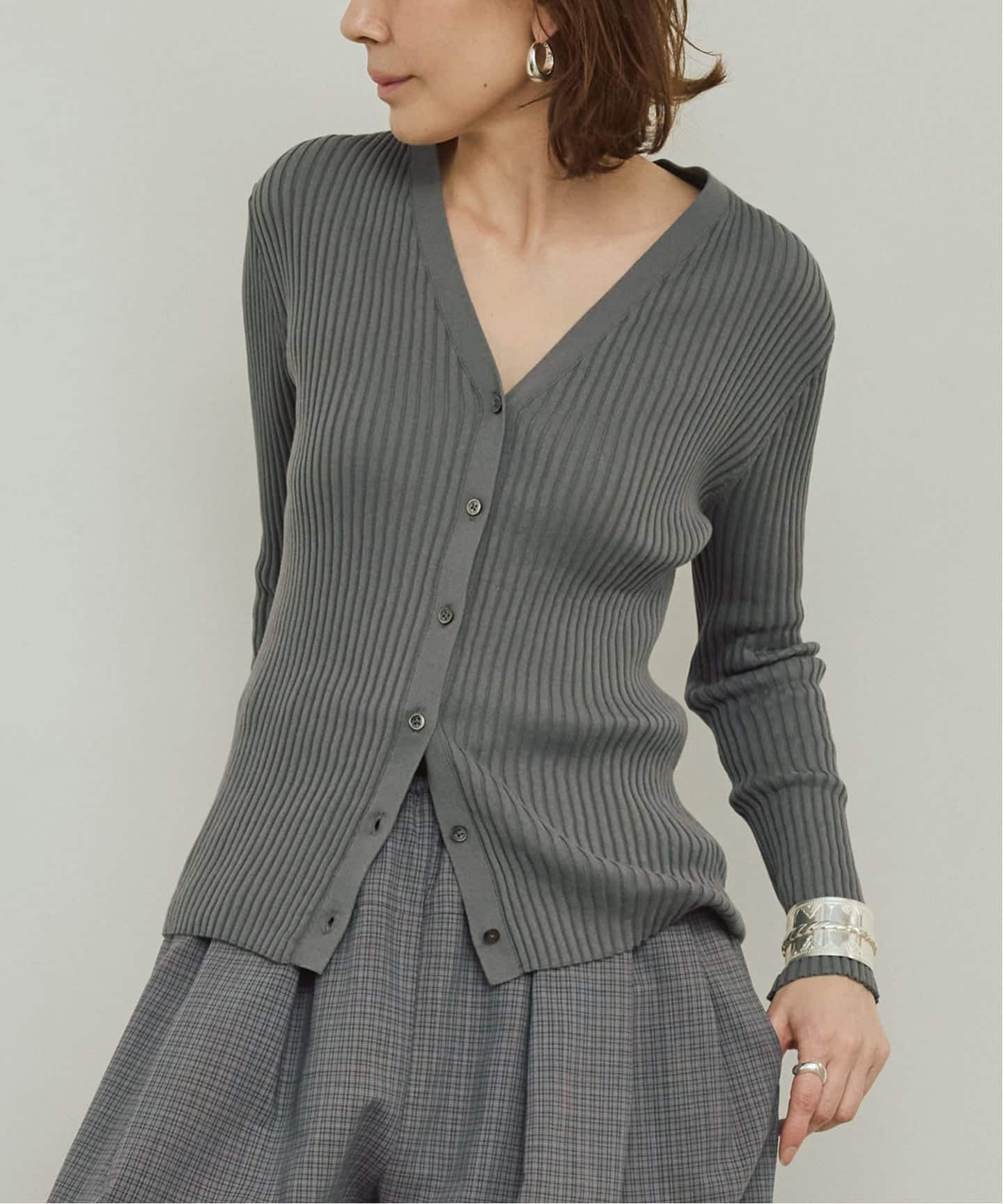 イタリア糸 RIB Vネックカーディガン（カーディガン）｜VERMEIL par