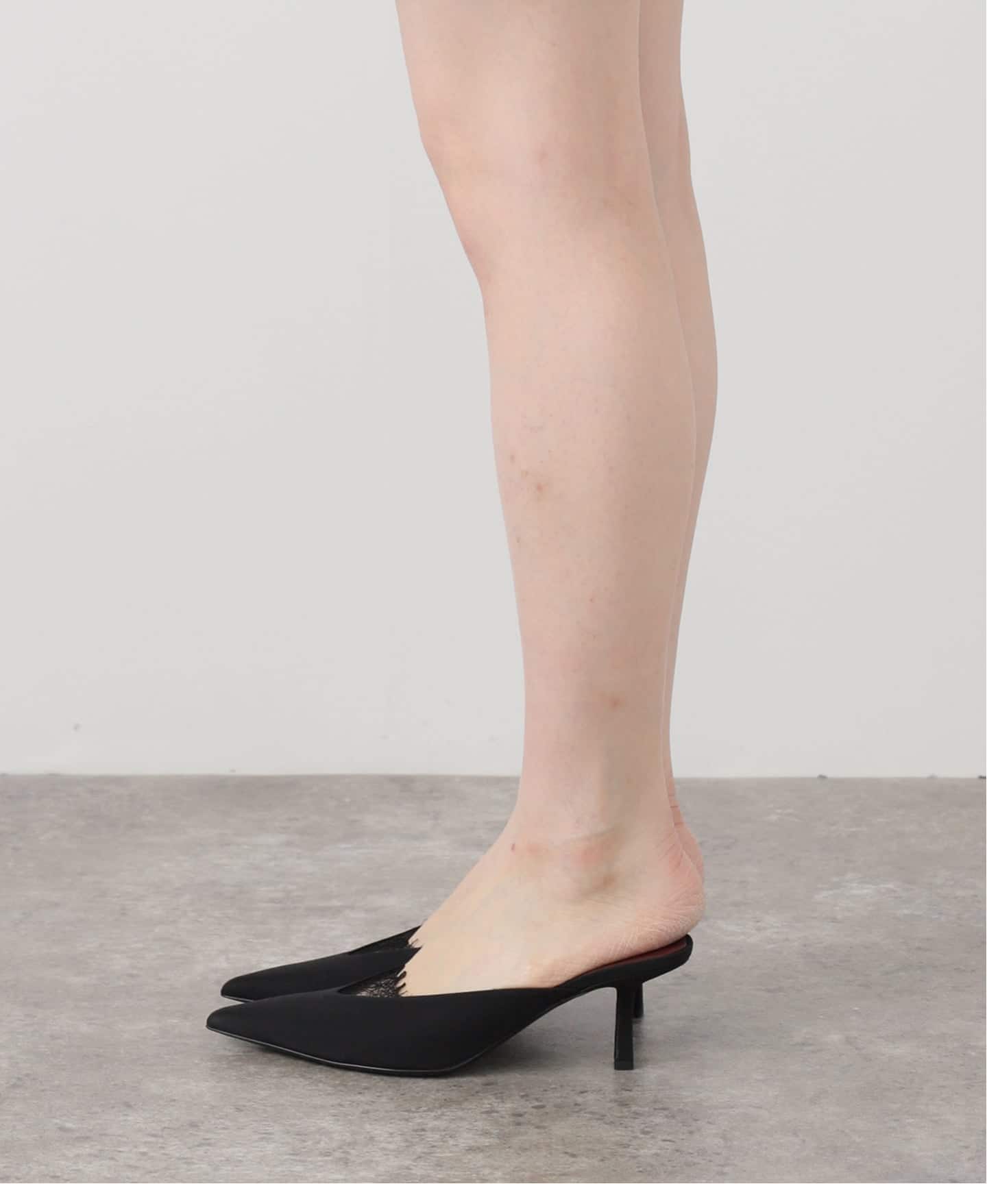 NEOUS/ネオアス】MATAR LACE CREPE PUMPS（パンプス）｜AP STUDIO