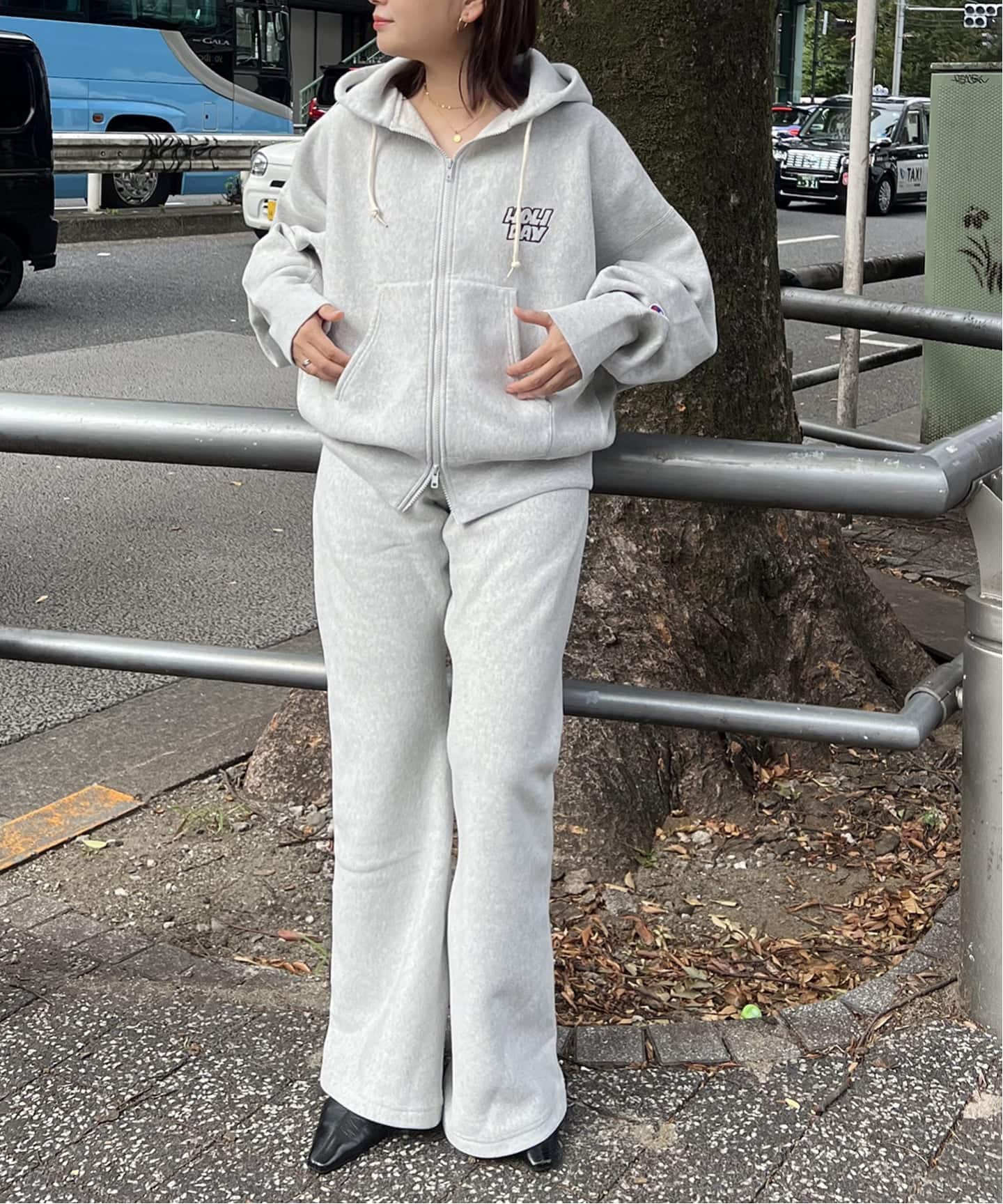 別注【CHAMPION*JOURNAL STANDARD by HOLIDAY】FLARE PANTS