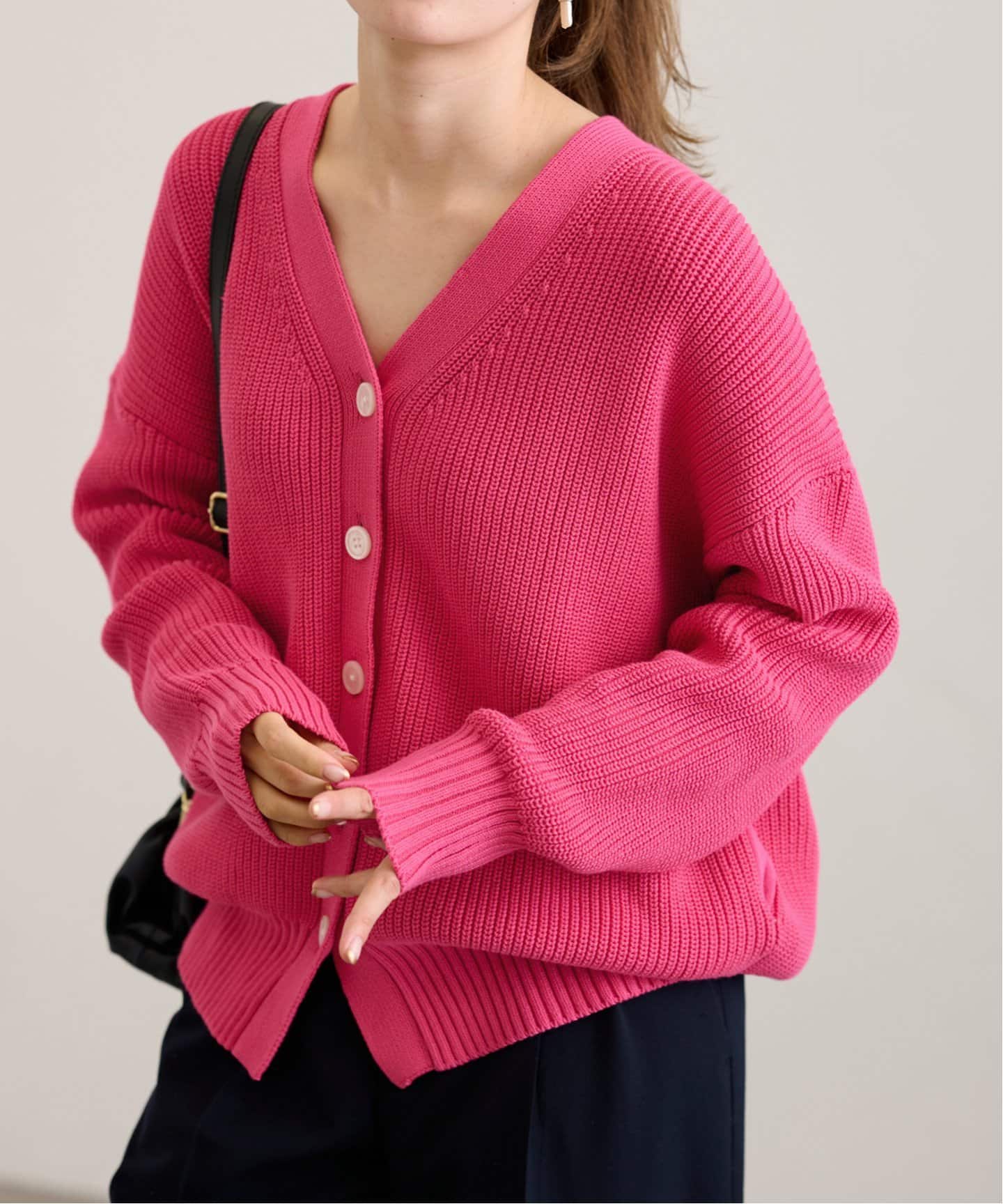 畦Vネックカーディガン（カーディガン）｜FRAMeWORK（フレームワーク