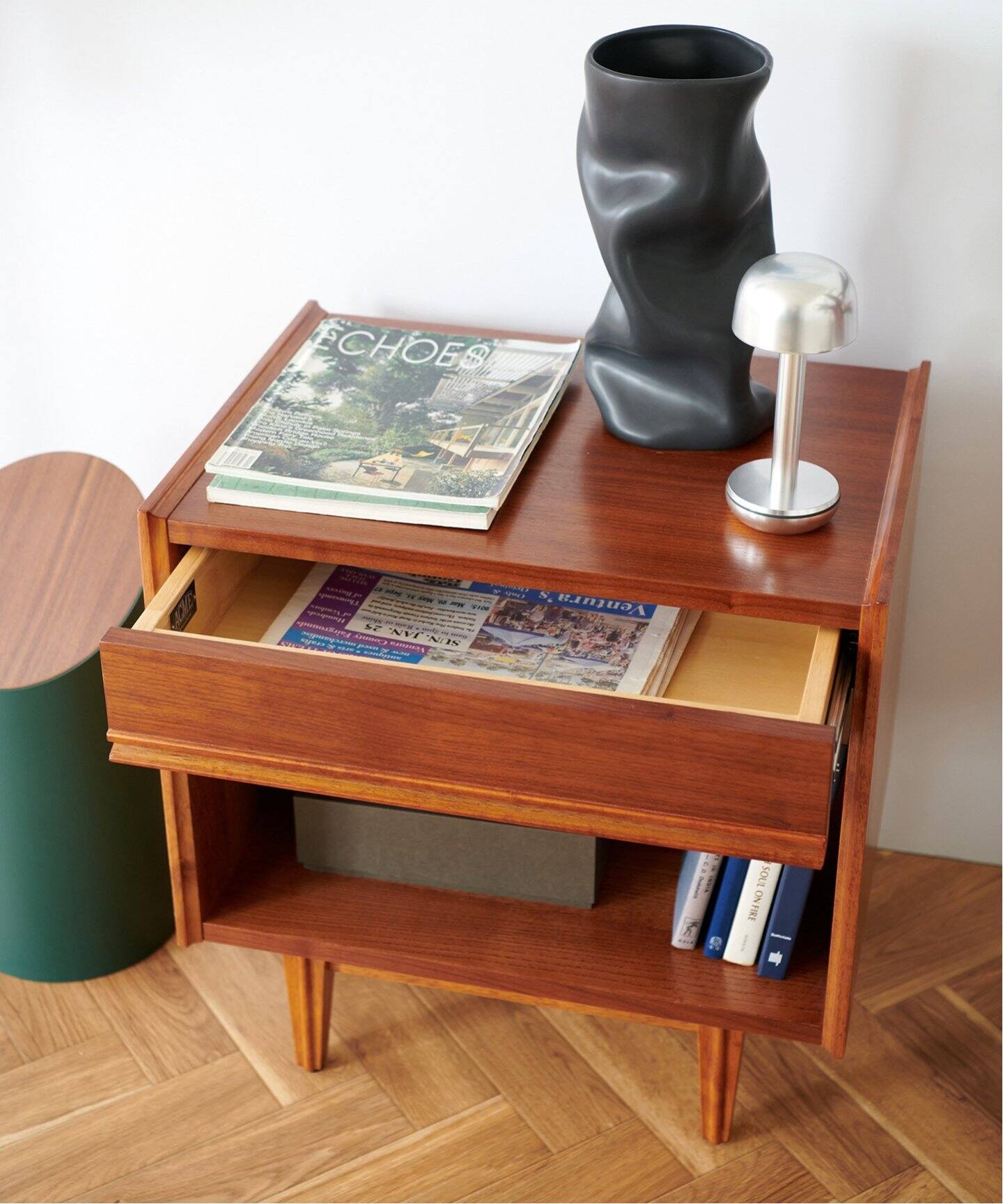 大型商品》TRESTLES NIGHT STAND トラッセルナイトスタンド（収納家具
