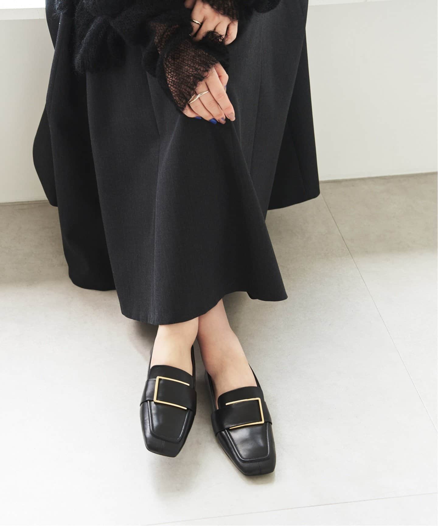 レザースクエアメタルバックルローファー（ローファー）｜LE TALON（ル