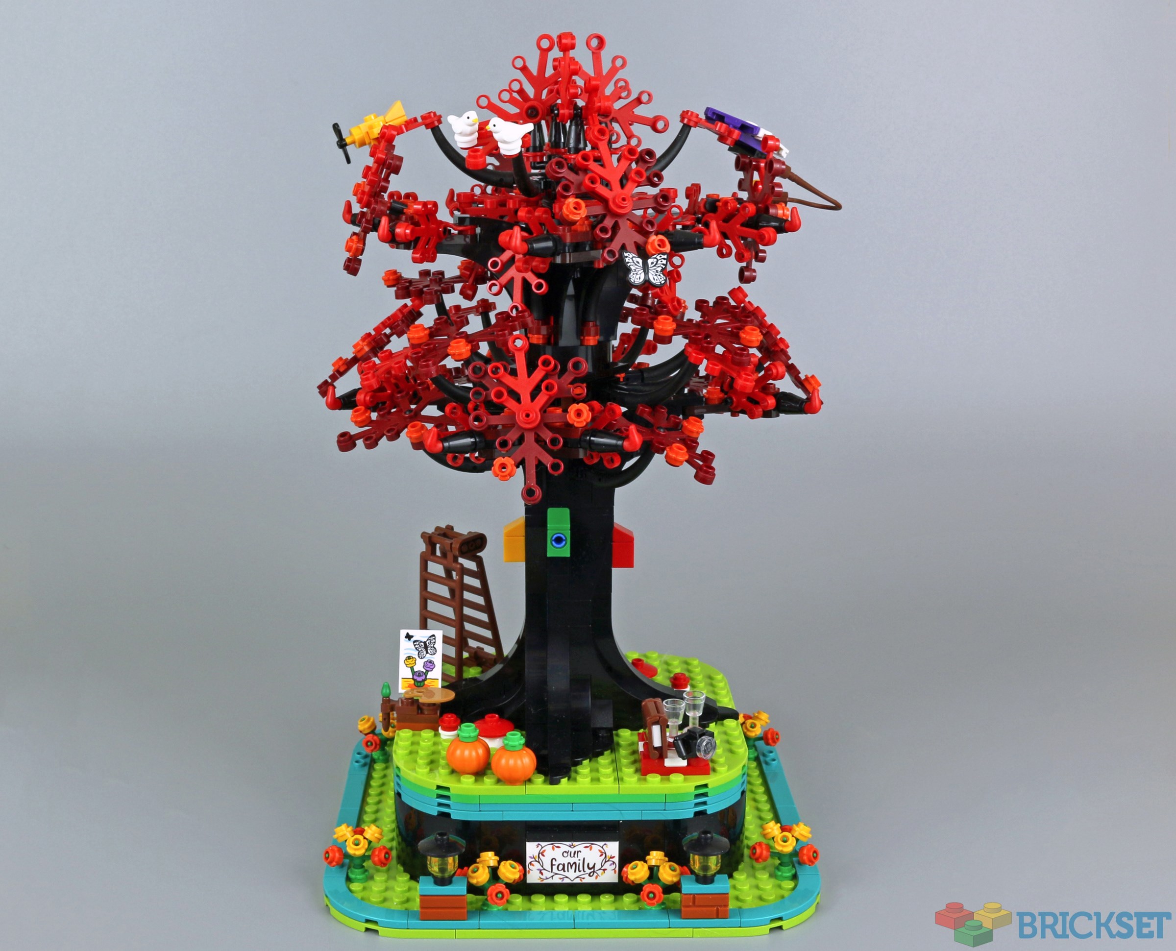 LEGO Ideas 21346 Family Tree review | Brickset