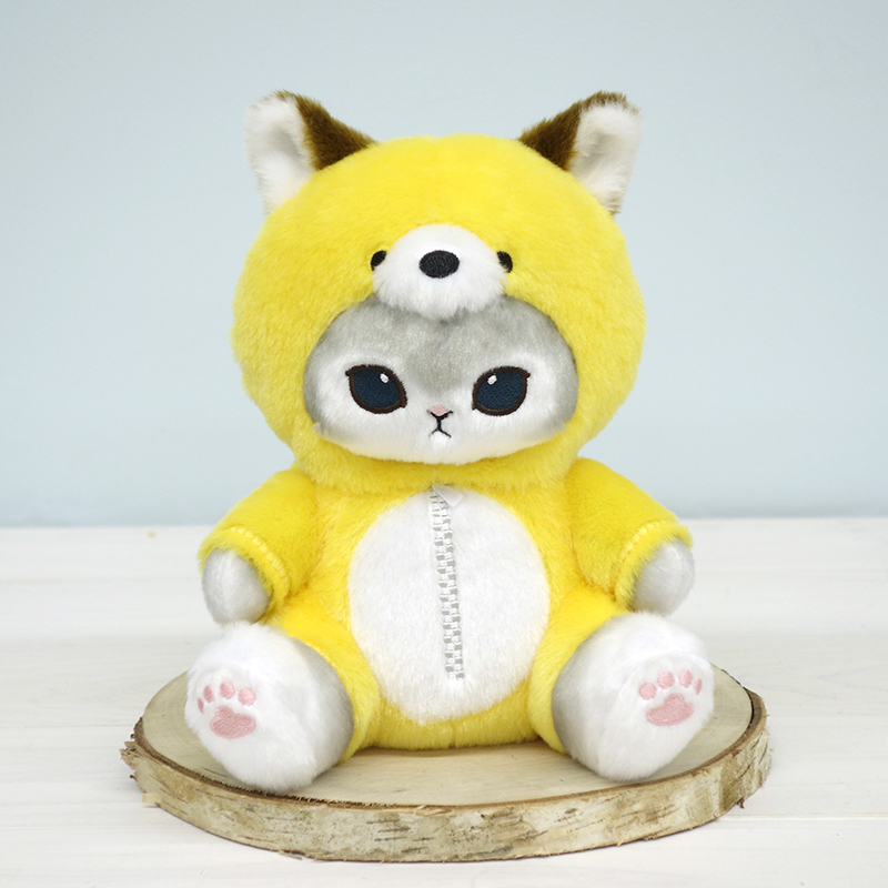 雲の帽子をかぶったグレーの猫のぬいぐるみ 雲の帽子をかぶったグレー