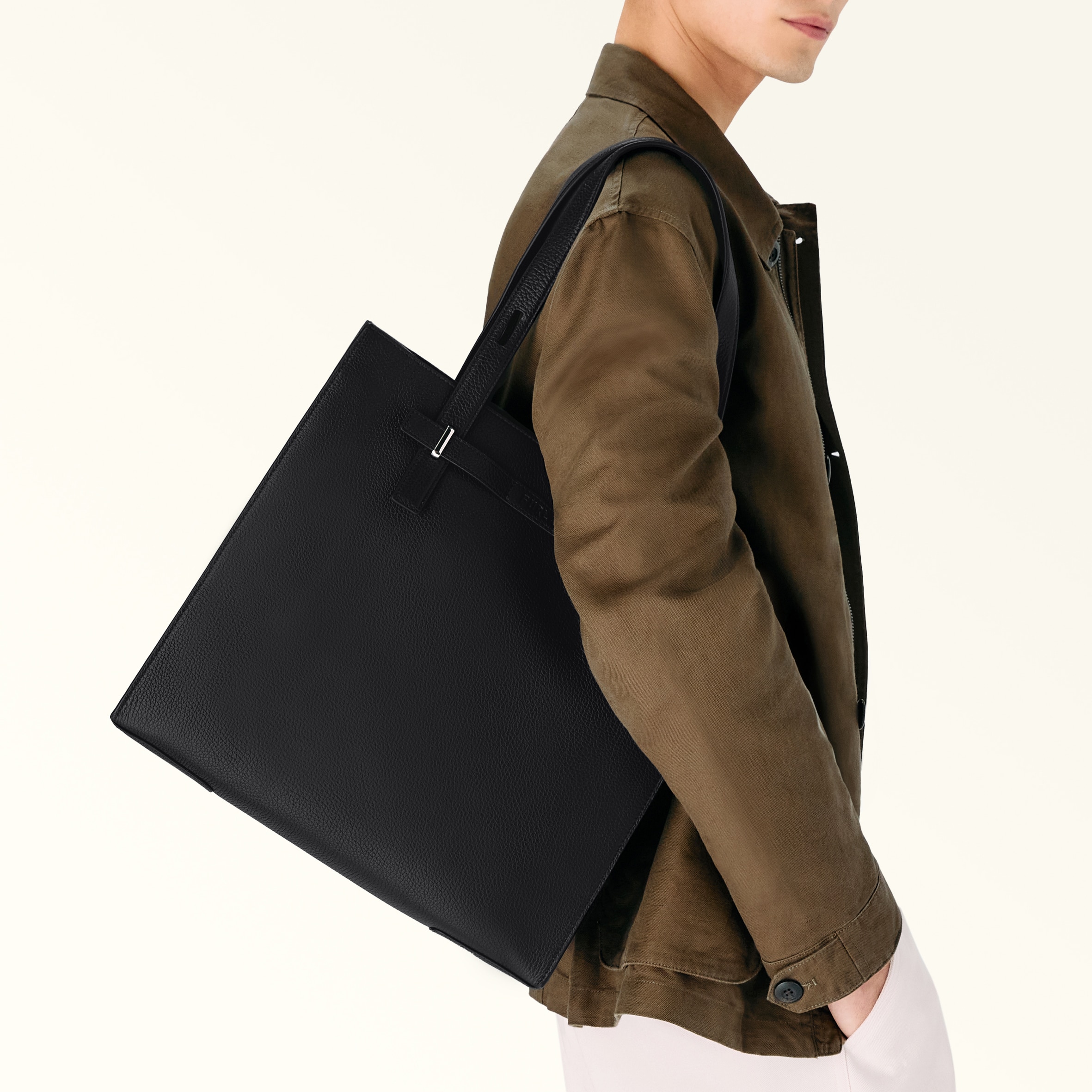 トートバッグ L NERO Furla Man Giove | Furla JP