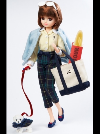 愛犬を連れた「横浜元町リカちゃん」-ハマトラファッションに