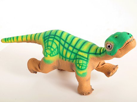 PLEO 恐竜ロボット 自動動作 成長する恐竜ロボット「PLEO」、12月誕生