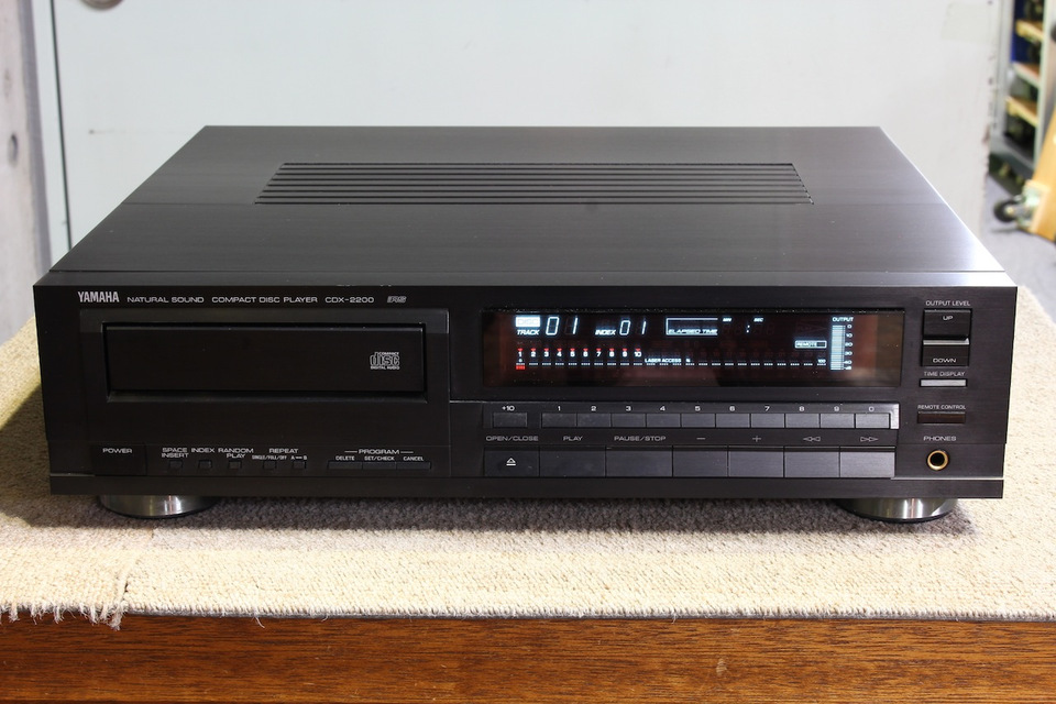 CDX-2200 YAMAHA - HiFi-Do McIntosh/JBL/audio-technica/Jeff Rowland