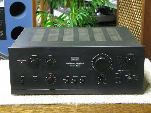 AU-D607 SANSUIの買取価格 : 5,000円 中古オーディオ 高価買取・販売